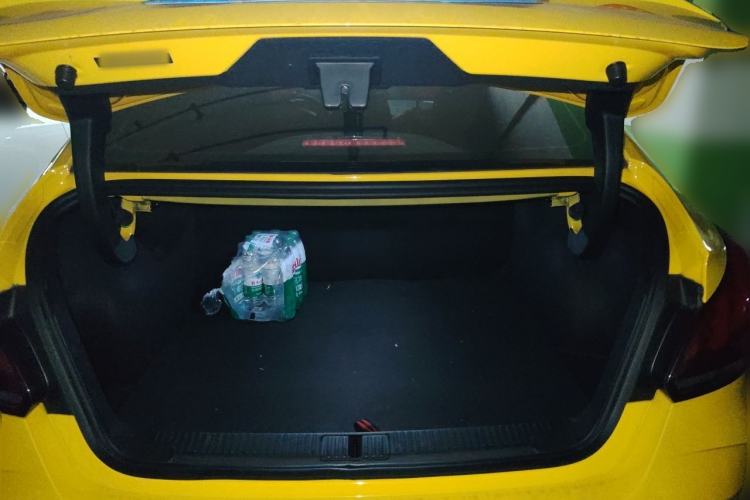 Used MG 5 2022 180 DVVT CVT Youth Luxury Edition Trunk