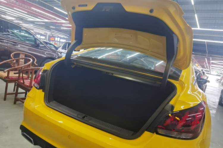 Used MG 5 2022 180 DVVT CVT Youth Luxury Edition Trunk