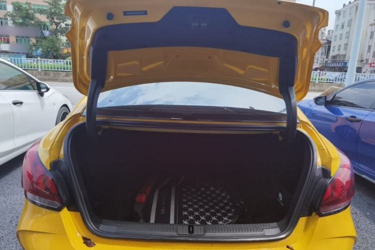 Used MG 5 2022 180 DVVT CVT Youth Luxury Edition Trunk
