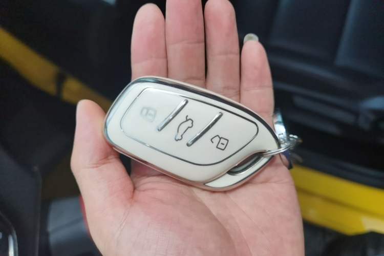 Used MG 5 2022 180 DVVT CVT Youth Luxury Edition Vehicle Key