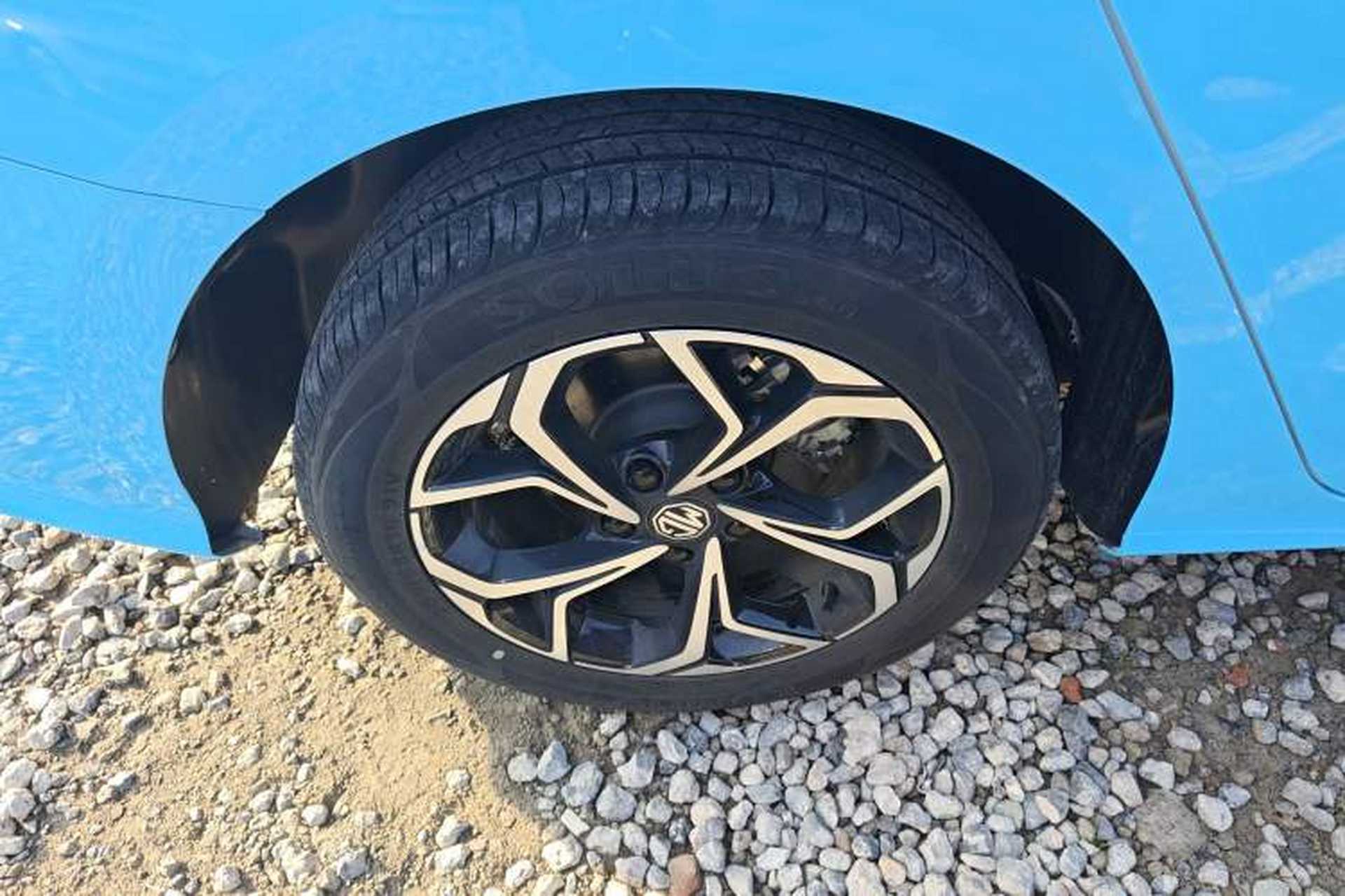 Used MG 5 2023 180 DVVT CVT Luxury Edition Right Rear Wheel Hub