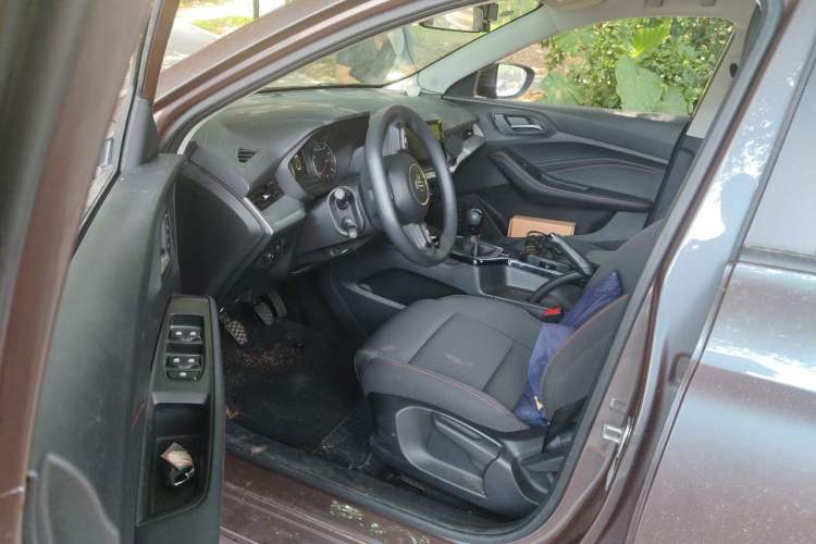 Used MG 5 2023 180 DVVT Manual Fashion Edition Driver Seat
