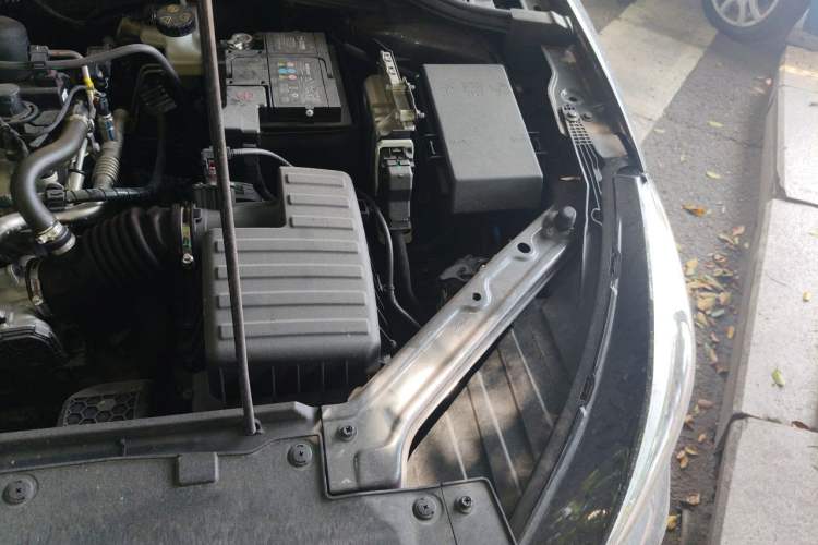 Used MG 5 2023 180 DVVT Manual Fashion Edition Engine Bay Left