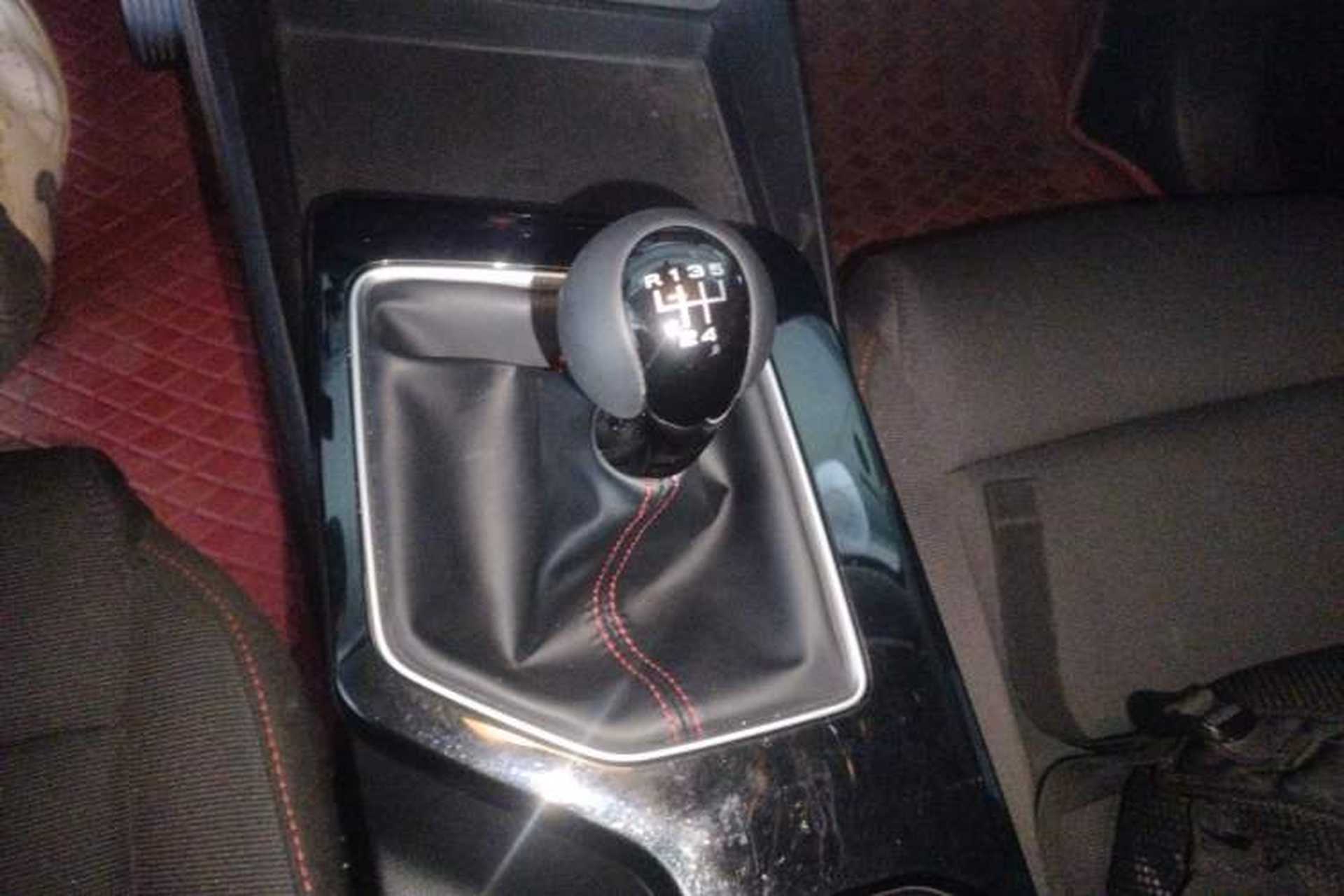 Used MG 5 2023 180 DVVT Manual Fashion Edition Gear Lever
