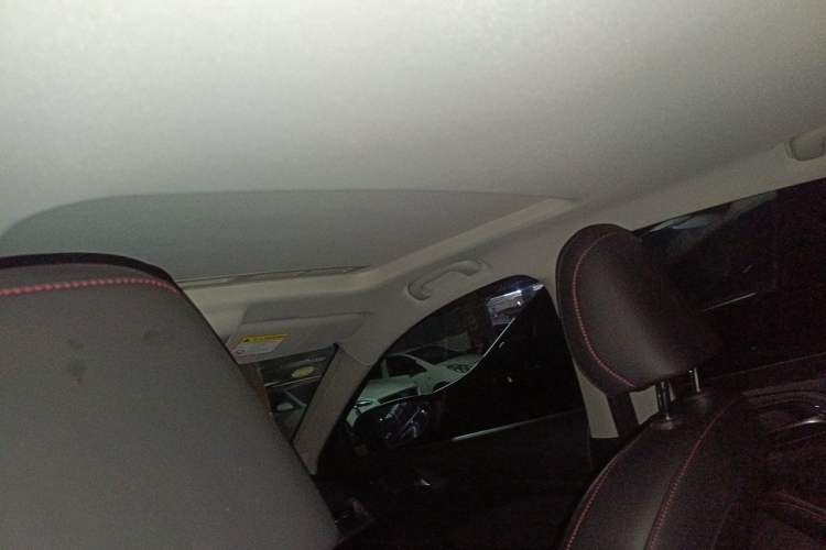 Used MG 5 2023 180 DVVT CVT Luxury Edition Headliner
