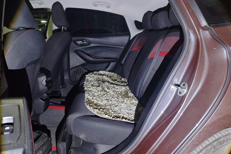 Used MG 5 2023 180 DVVT Manual Fashion Edition Interior 4