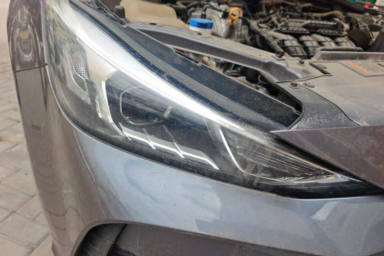 Used MG 5 2023 180 DVVT Manual Fashion Edition Right Front Headlight