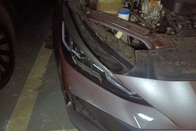 Used MG 5 2023 180 DVVT CVT Luxury Edition Right Front Headlight