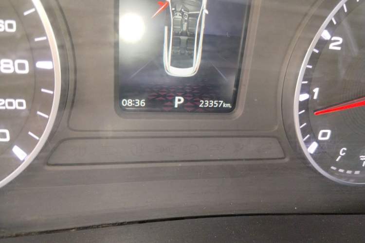 Used MG 5 2023 180 DVVT CVT Luxury Edition Odometer Close Up