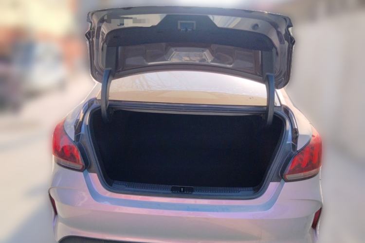 Used MG 5 2023 180 DVVT CVT Luxury Edition Trunk