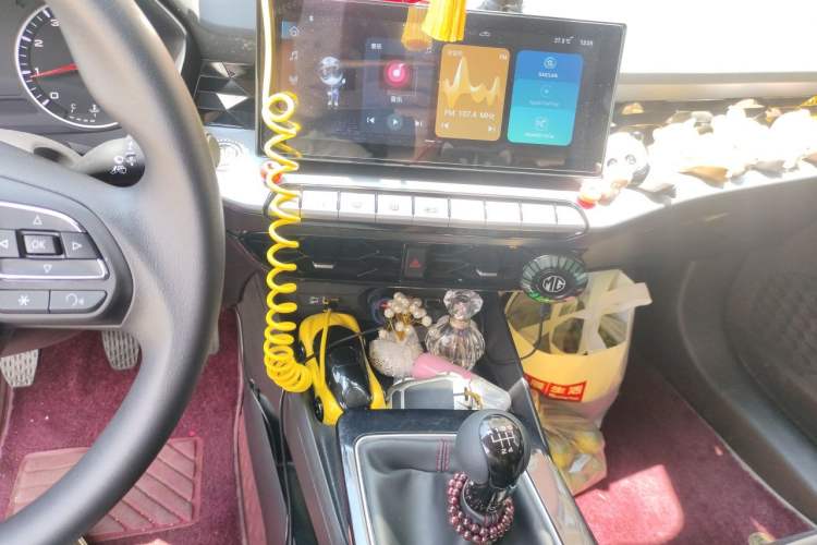 Used MG 5 2023 180 DVVT Manual Fashion Edition Audio And AC Panel