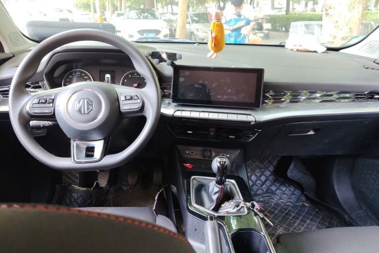 Used MG 5 2023 180 DVVT Manual Fashion Edition Center Console