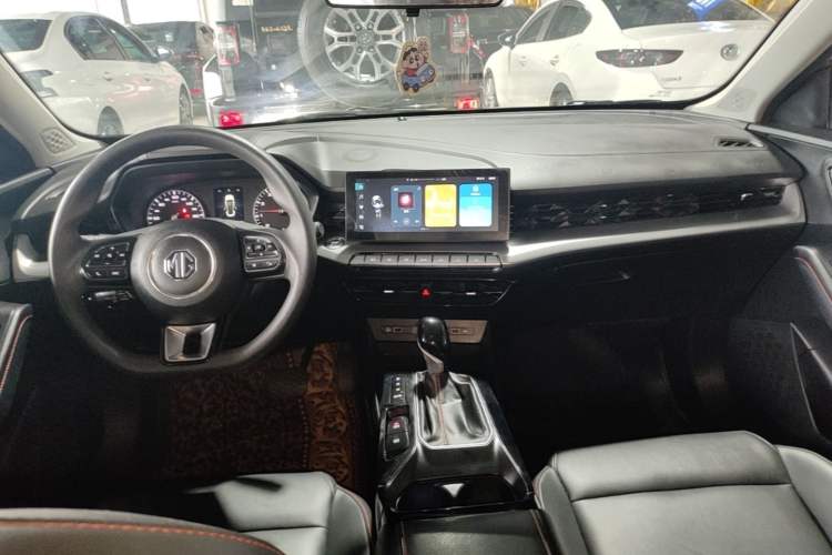 Used MG 5 2023 180 DVVT CVT Fashion Edition Center Console