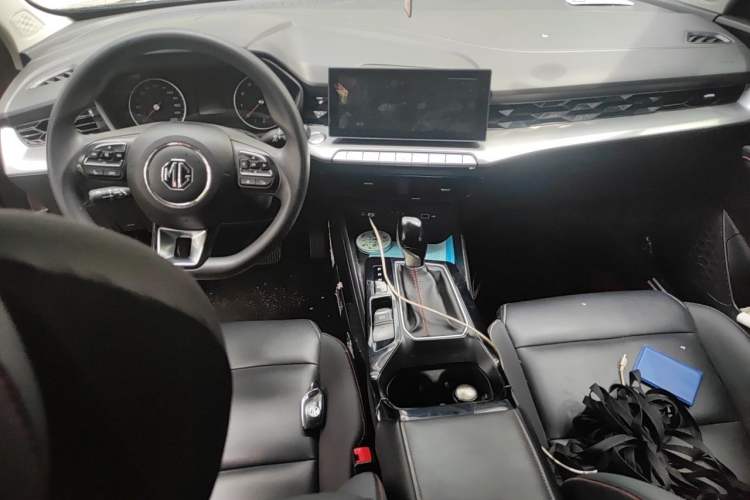 Used MG 5 2023 180 DVVT CVT Fashion Edition Center Console
