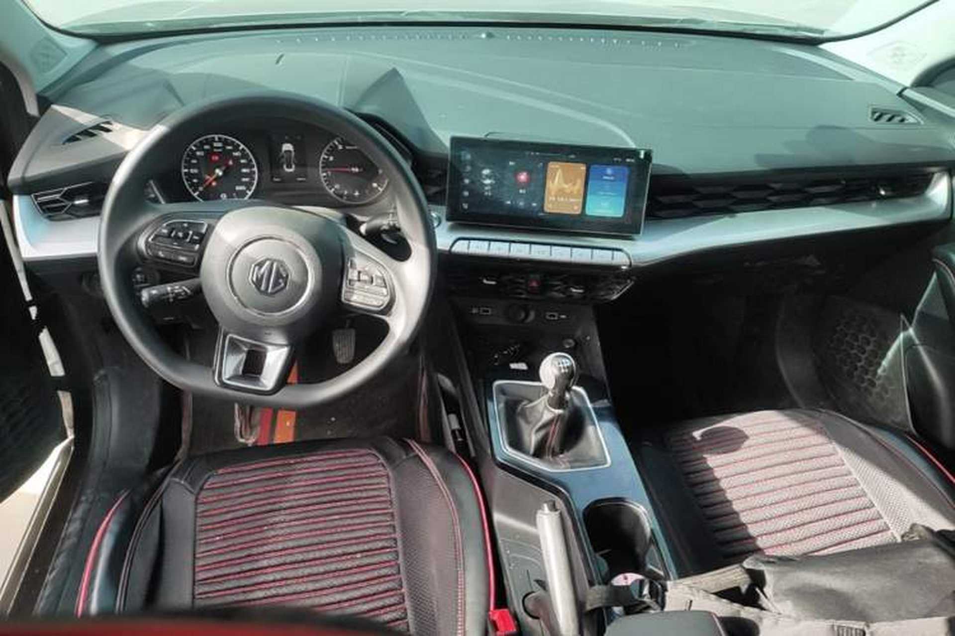 Used MG 5 2023 180 DVVT Manual Fashion Edition Center Console
