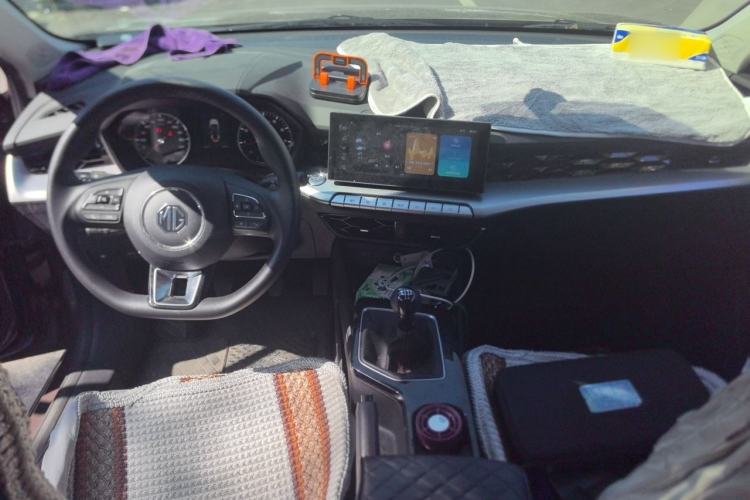 Used MG 5 2023 180 DVVT Manual Fashion Edition Center Console