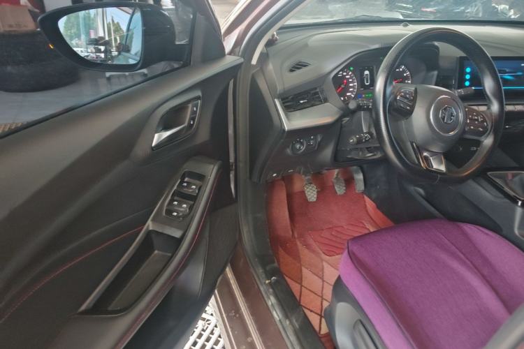 Used MG 5 2023 180 DVVT Manual Fashion Edition Driver Seat