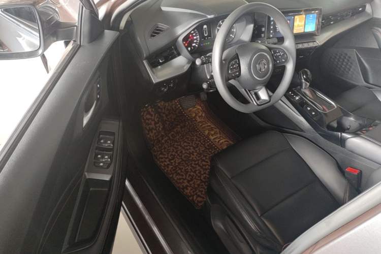 Used MG 5 2023 180 DVVT CVT Fashion Edition Driver Seat
