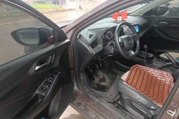 Used MG 5 2023 180 DVVT Manual Fashion Edition Driver Seat