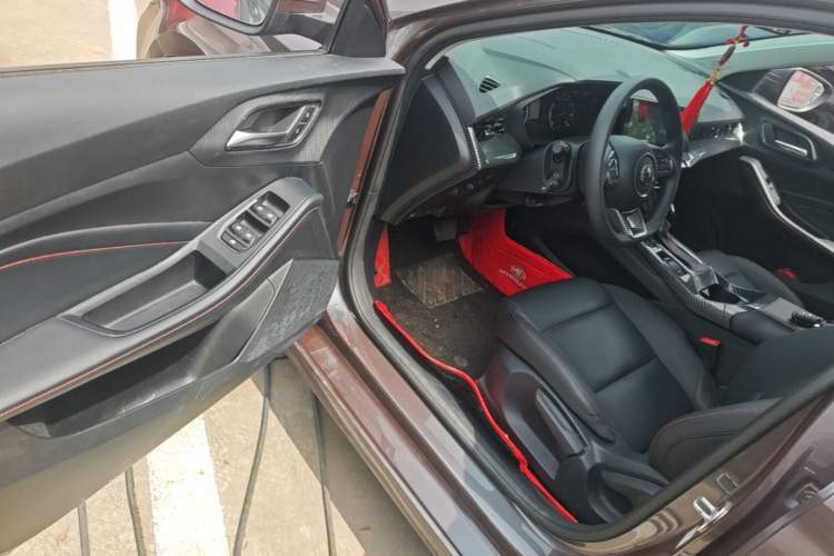 Used MG 5 2023 180 DVVT CVT Fashion Edition Driver Seat