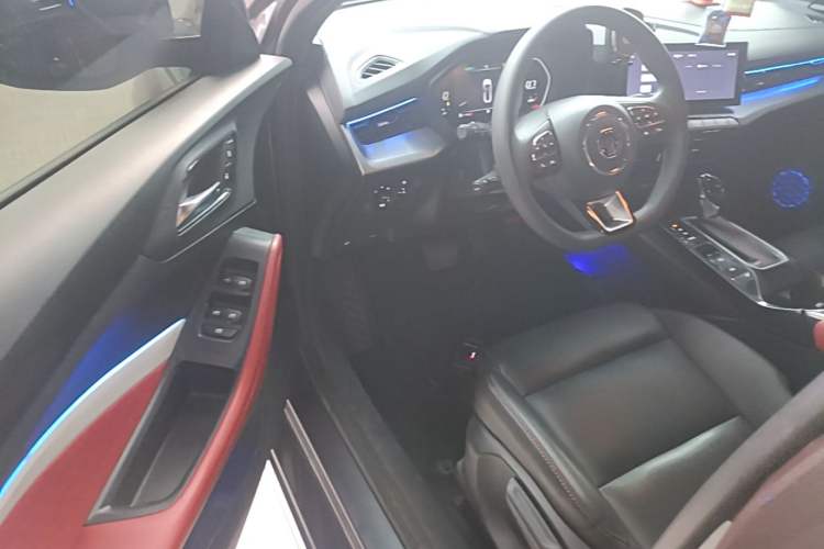 Used MG 5 2023 180 DVVT CVT Luxury Edition Driver Seat