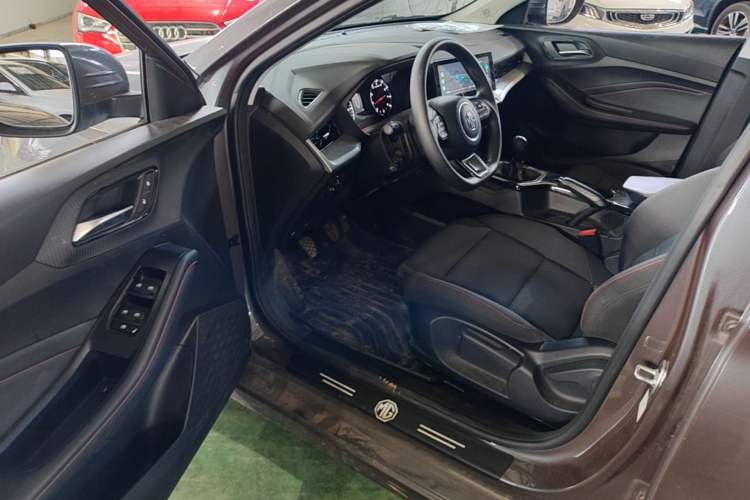Used MG 5 2023 180 DVVT Manual Fashion Edition Driver Seat