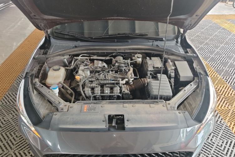 Used MG 5 2023 180 DVVT Manual Fashion Edition Engine Bay