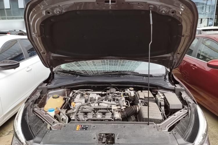 Used MG 5 2023 180 DVVT CVT Fashion Edition Engine Bay