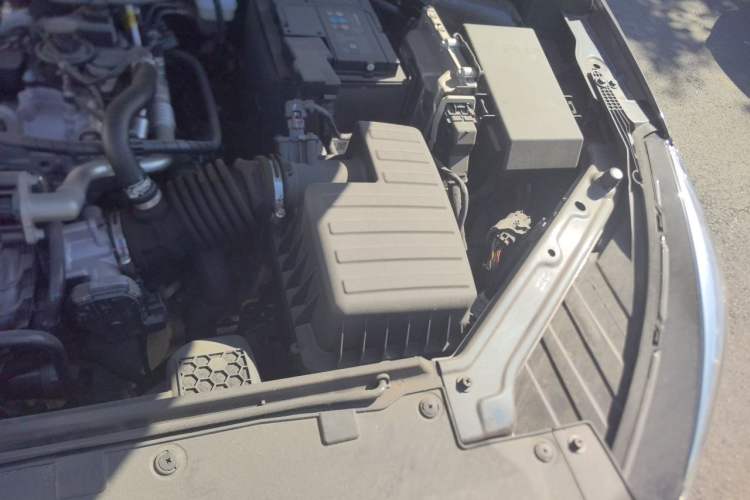 Used MG 5 2023 180 DVVT Manual Fashion Edition Engine Bay Left