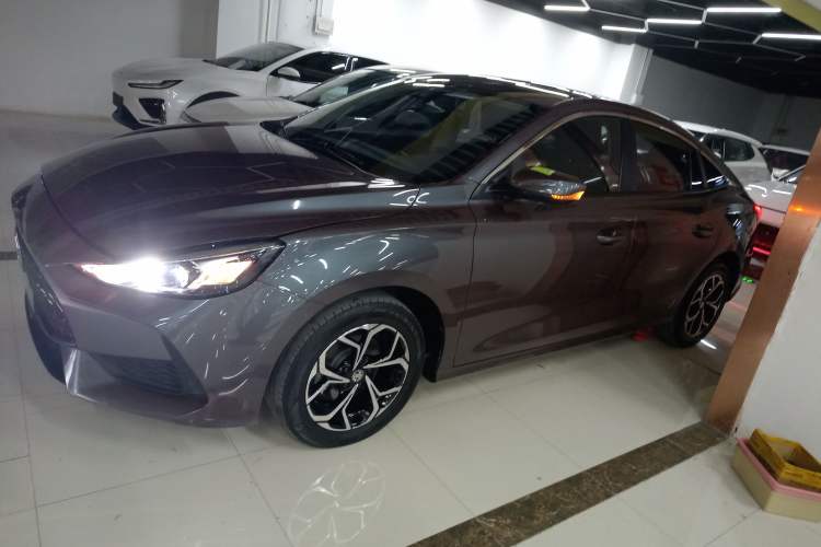 Used MG 5 2023 180 DVVT CVT Fashion Edition Exterior 3