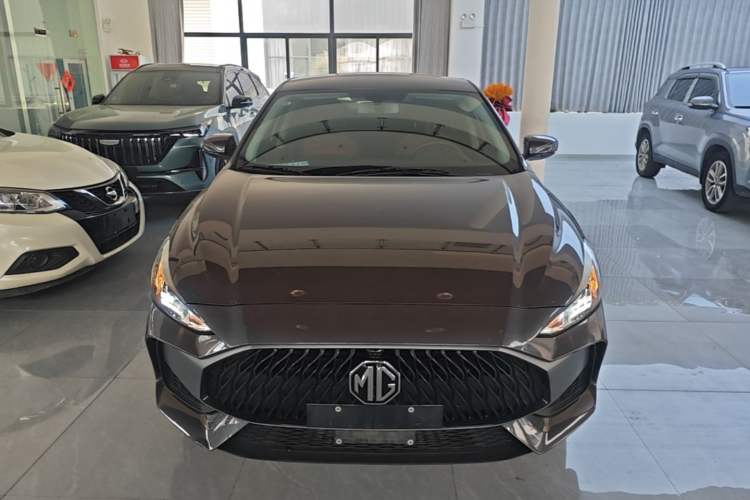 Used MG 5 2023 180 DVVT Manual Fashion Edition Front