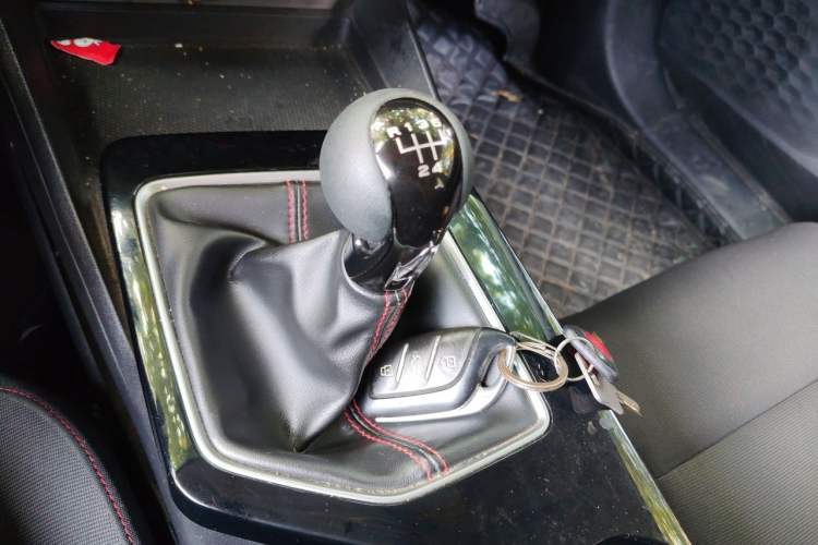 Used MG 5 2023 180 DVVT Manual Fashion Edition Gear Lever