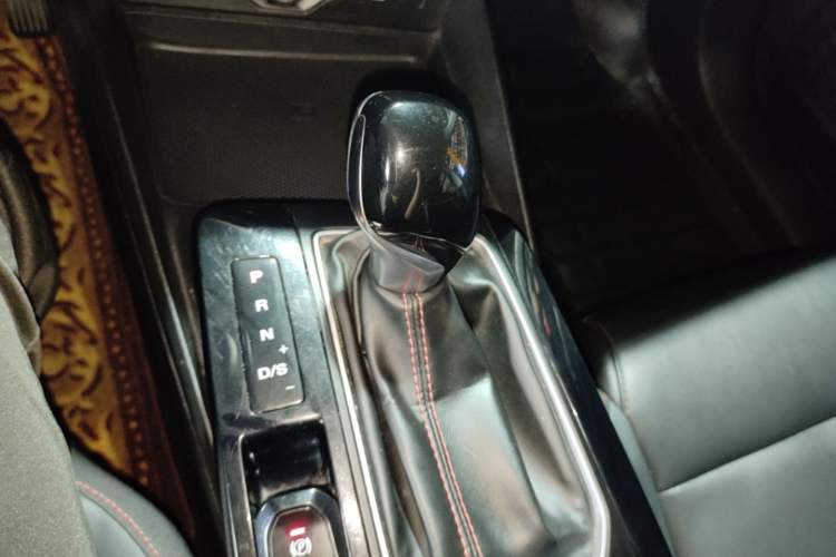 Used MG 5 2023 180 DVVT CVT Fashion Edition Gear Lever
