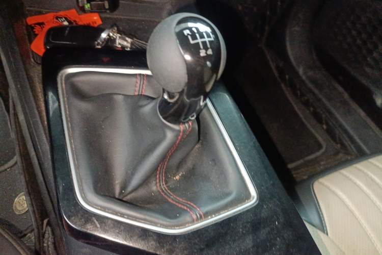 Used MG 5 2023 180 DVVT Manual Fashion Edition Gear Lever