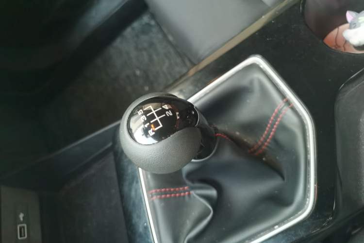 Used MG 5 2023 180 DVVT Manual Fashion Edition Gear Lever