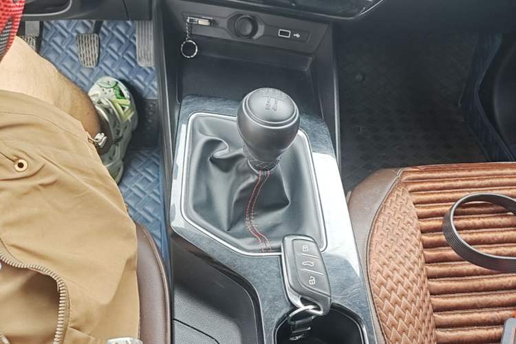 Used MG 5 2023 180 DVVT Manual Fashion Edition Gear Lever