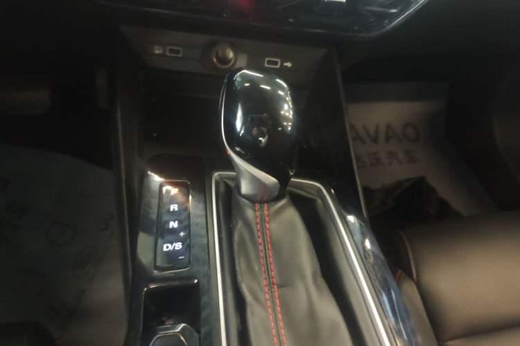 Used MG 5 2023 180 DVVT CVT Fashion Edition Gear Lever