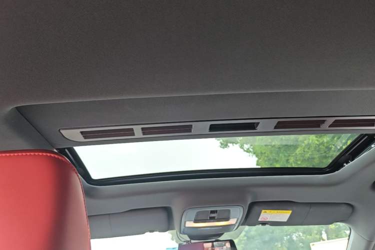 Used MG 5 2023 180 DVVT CVT Luxury Edition Headliner