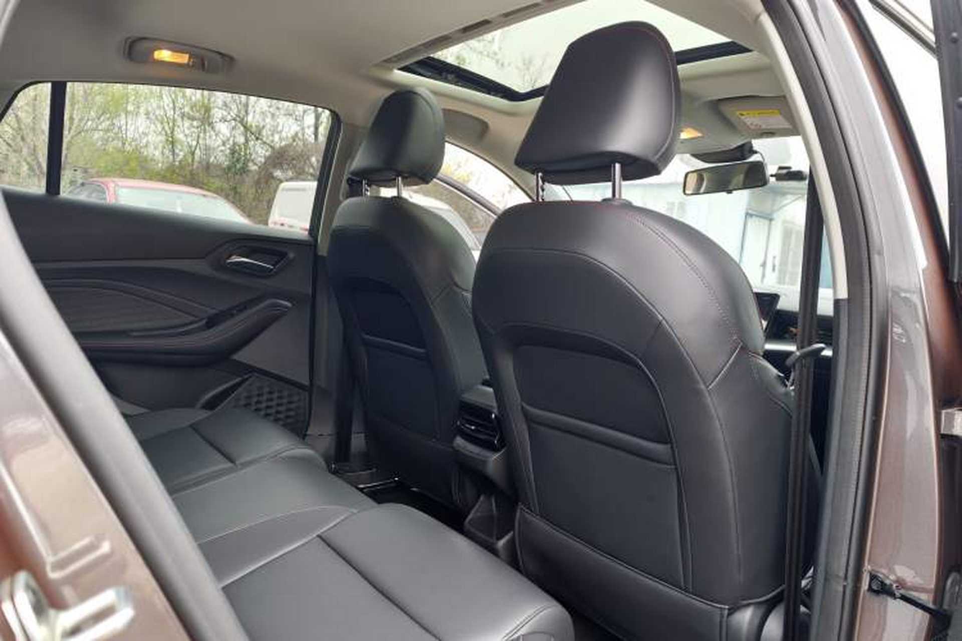 Used MG 5 2023 180 DVVT CVT Luxury Edition Headliner