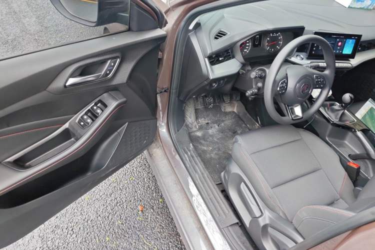 Used MG 5 2023 180 DVVT Manual Fashion Edition Interior 3