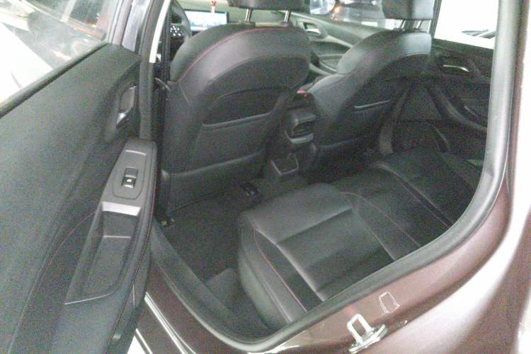 Used MG 5 2023 180 DVVT CVT Fashion Edition Interior 4