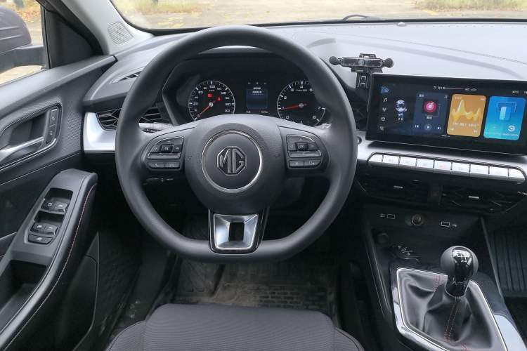 Used MG 5 2023 180 DVVT Manual Fashion Edition Interior 5
