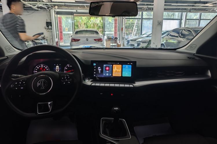 Used MG 5 2023 180 DVVT Manual Fashion Edition Interior 8