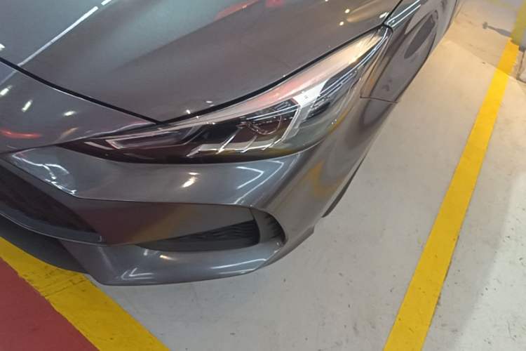 Used MG 5 2023 180 DVVT CVT Luxury Edition Left Front Headlight