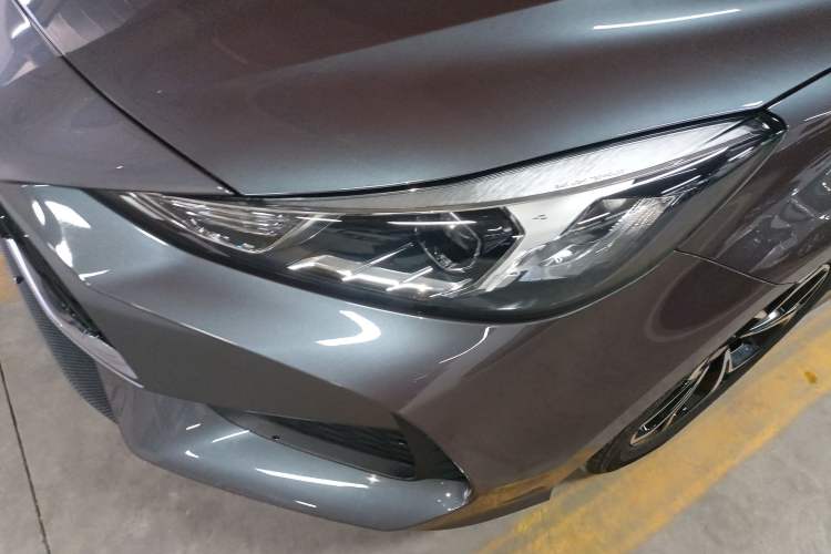 Used MG 5 2023 180 DVVT CVT Luxury Edition Left Front Headlight