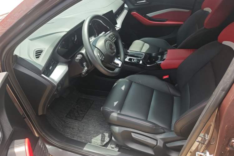 Used MG 5 2023 180 DVVT CVT Luxury Edition Left Front Seat