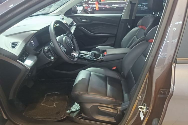 Used MG 5 2023 180 DVVT CVT Luxury Edition Left Front Seat
