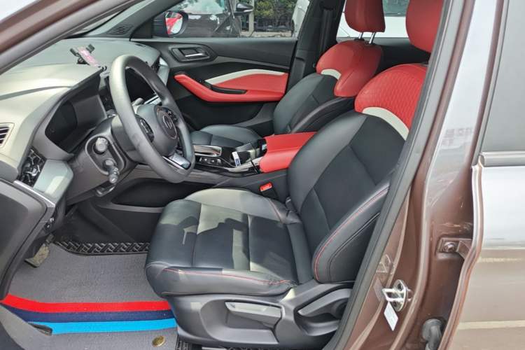 Used MG 5 2023 180 DVVT CVT Luxury Edition Left Front Seat