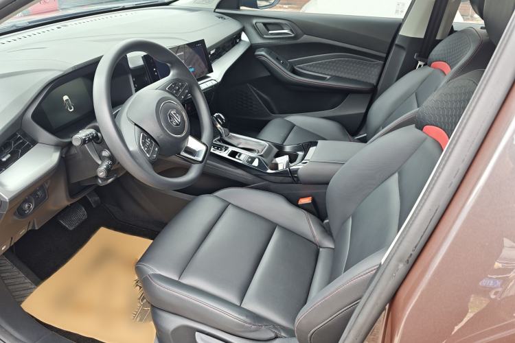 Used MG 5 2023 180 DVVT CVT Luxury Edition Left Front Seat