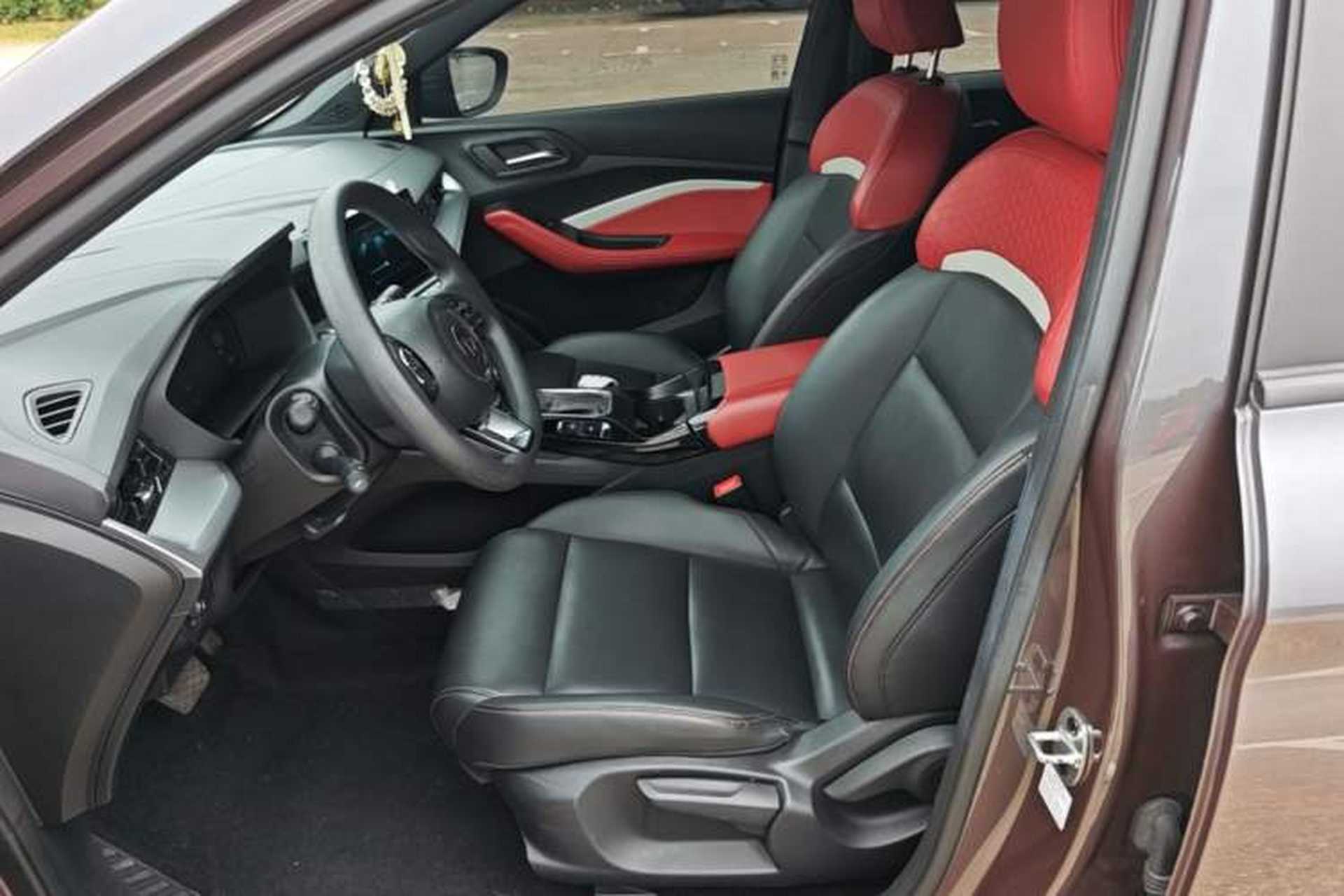 Used MG 5 2023 180 DVVT CVT Luxury Edition Left Front Seat